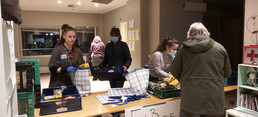 400 familier hentede gratis mad i Hedegårdscentret